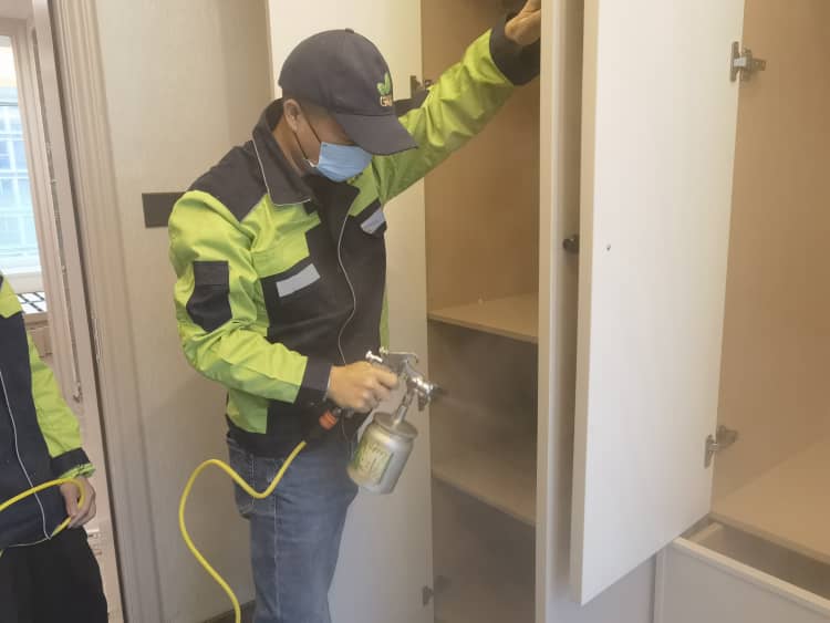 實(shí)木VS復(fù)合板：甲醛誰更兇？